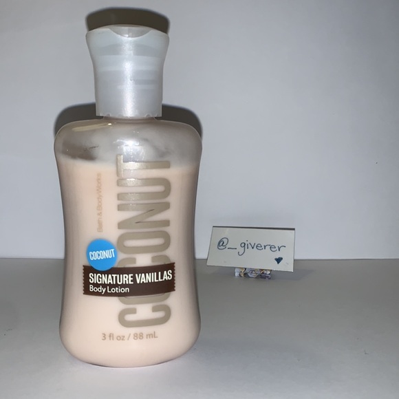 Bath & Body Works Summer Coconut Vanilla ๐ฅฅ - Picture 1 of 6